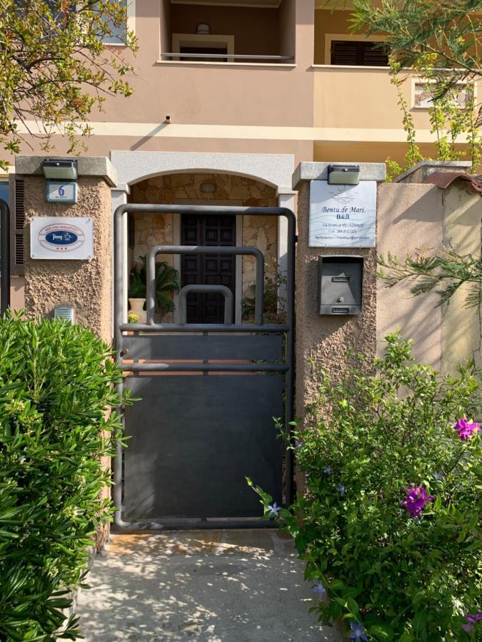 B&B Bentu De Mari Villasimius Exteriör bild